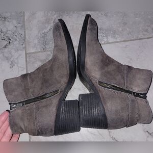 Born Adia‎ Taupe Brown Suede Leather Buckle Ankle Boots Woman’s 7M